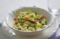 Orecchiette con broccoli,pomodori secchi e provola